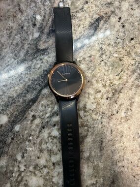 Garmin HR Sleek Black & Rose Gold  Smartwatch